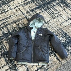 Northface toddler boy 5T excell  conditionn reversible jacket